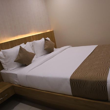 Hotel Dc Star Tarapith Kültér fotó