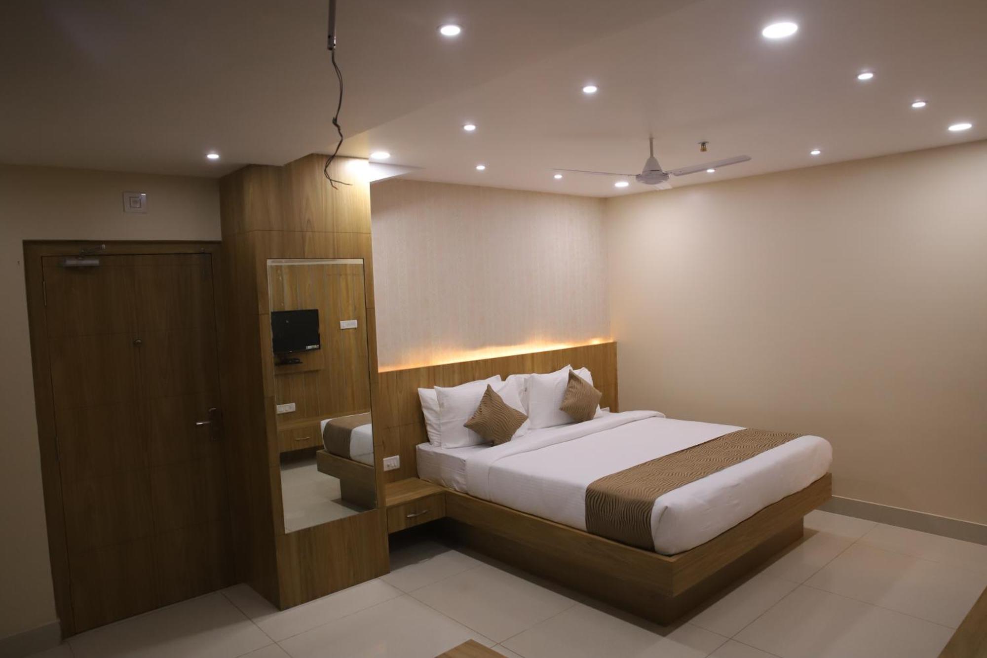 Hotel Dc Star Tarapith Kültér fotó