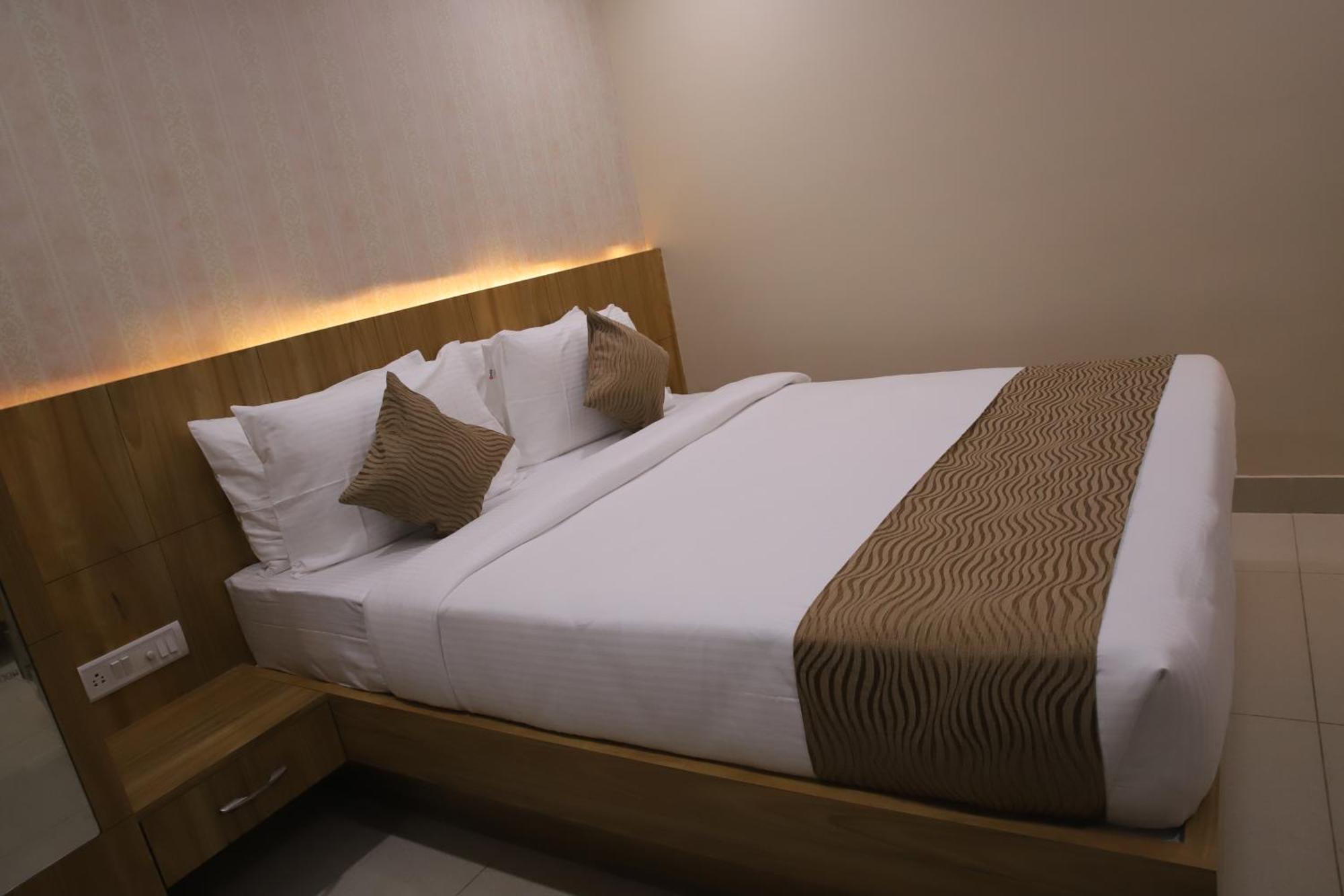 Hotel Dc Star Tarapith Kültér fotó